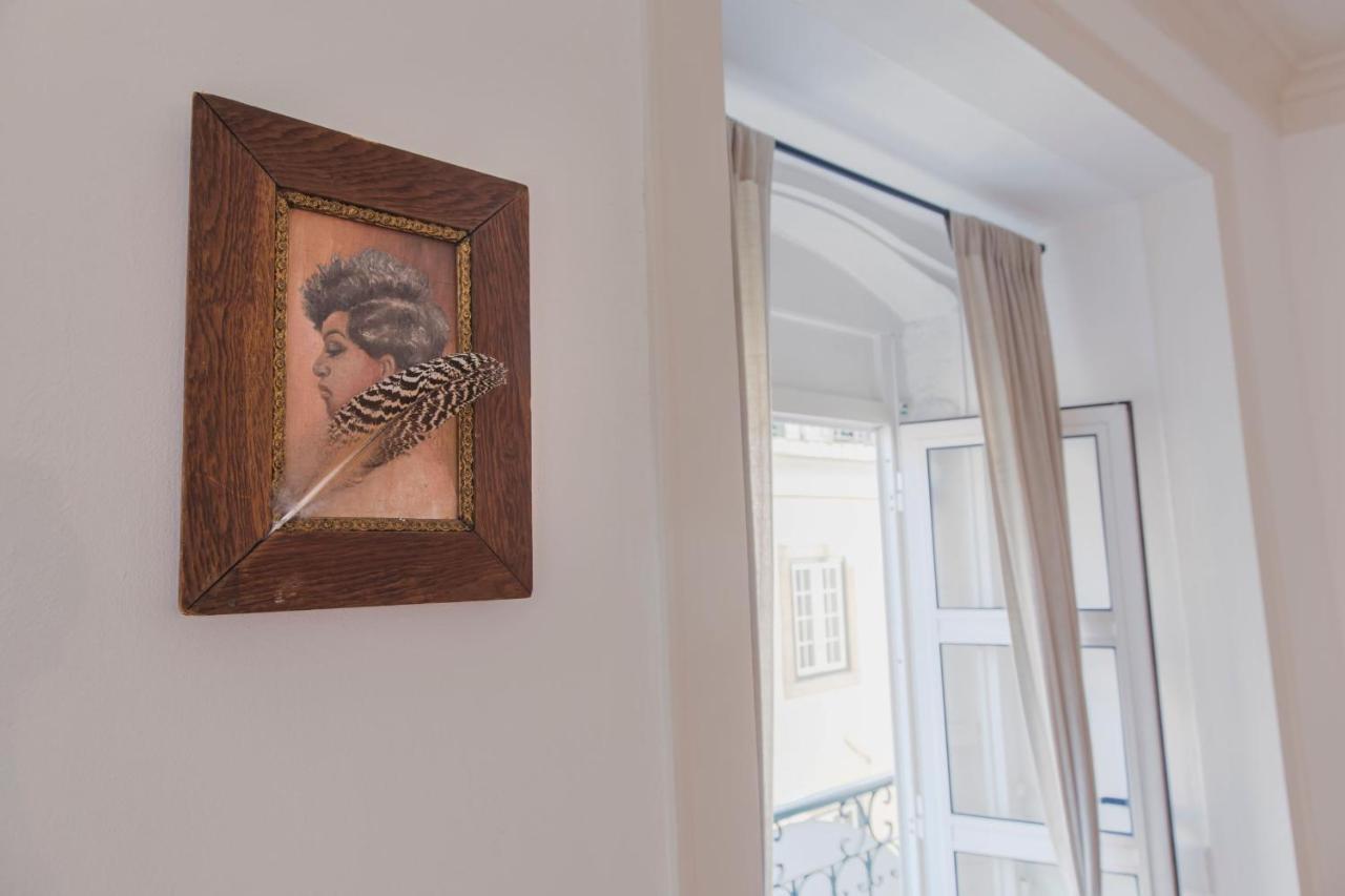 Lovelystay - Chiado 2 Bedroom Charm! Lisbon Exterior photo