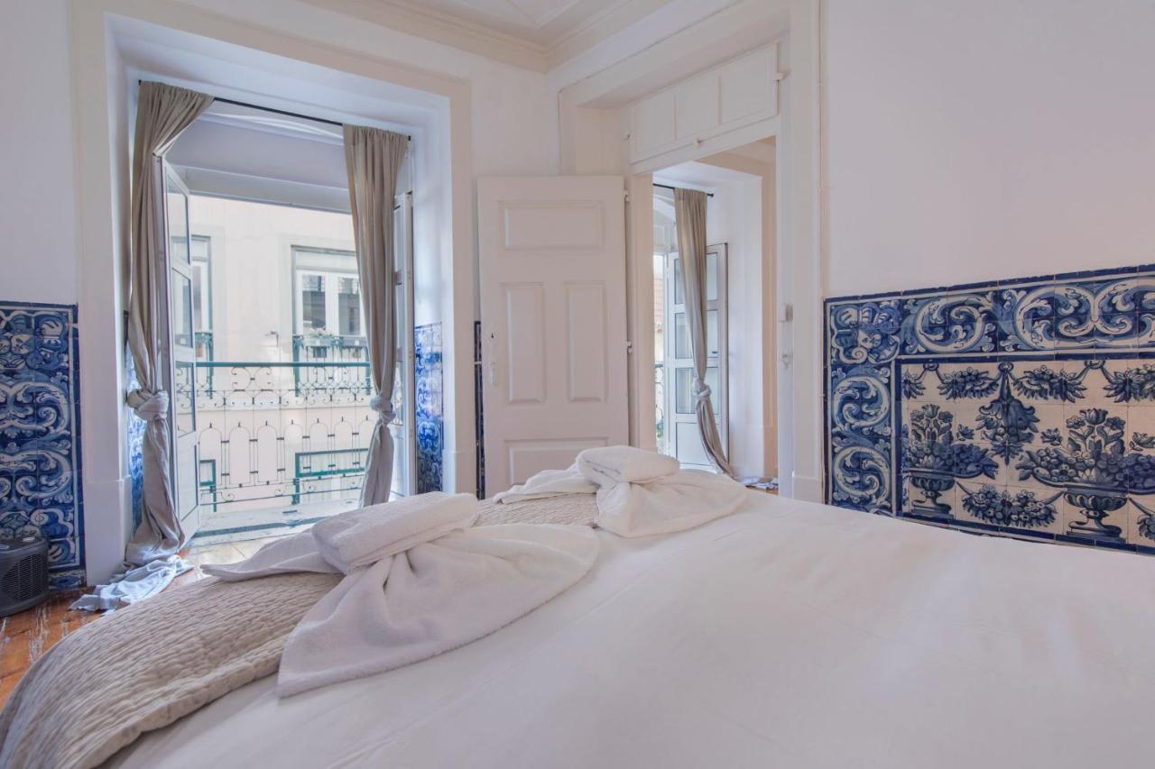 Lovelystay - Chiado 2 Bedroom Charm! Lisbon Exterior photo