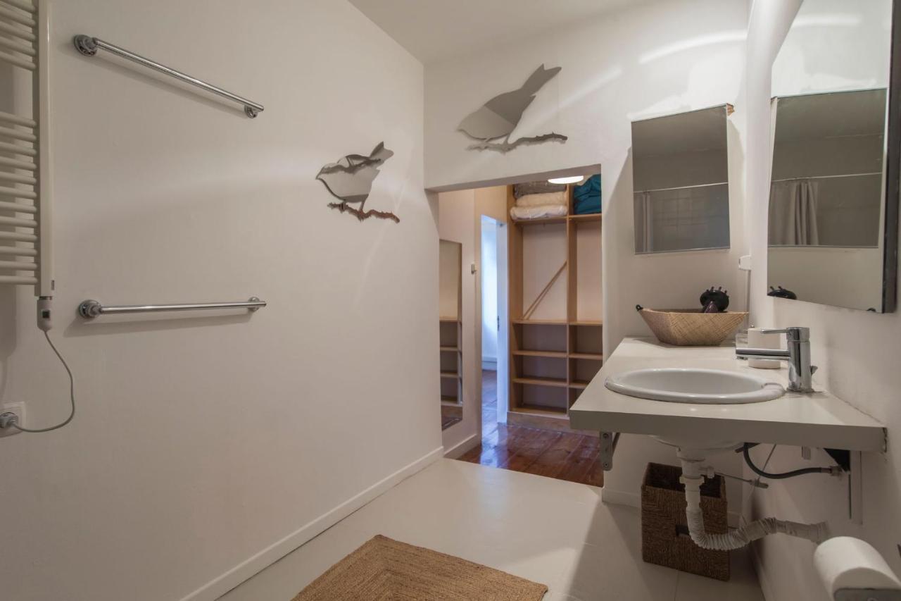 Lovelystay - Chiado 2 Bedroom Charm! Lisbon Exterior photo